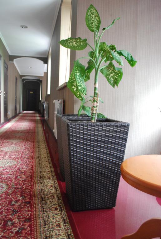 Astor Hotel & Spa Biskek Kültér fotó
